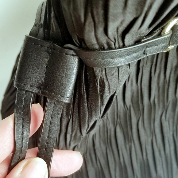 Victoria's Secret Lge Pleated Nylon Tote NWOT - Picture 9 of 13